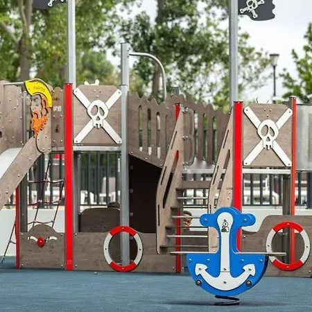 La Marine 营地 *